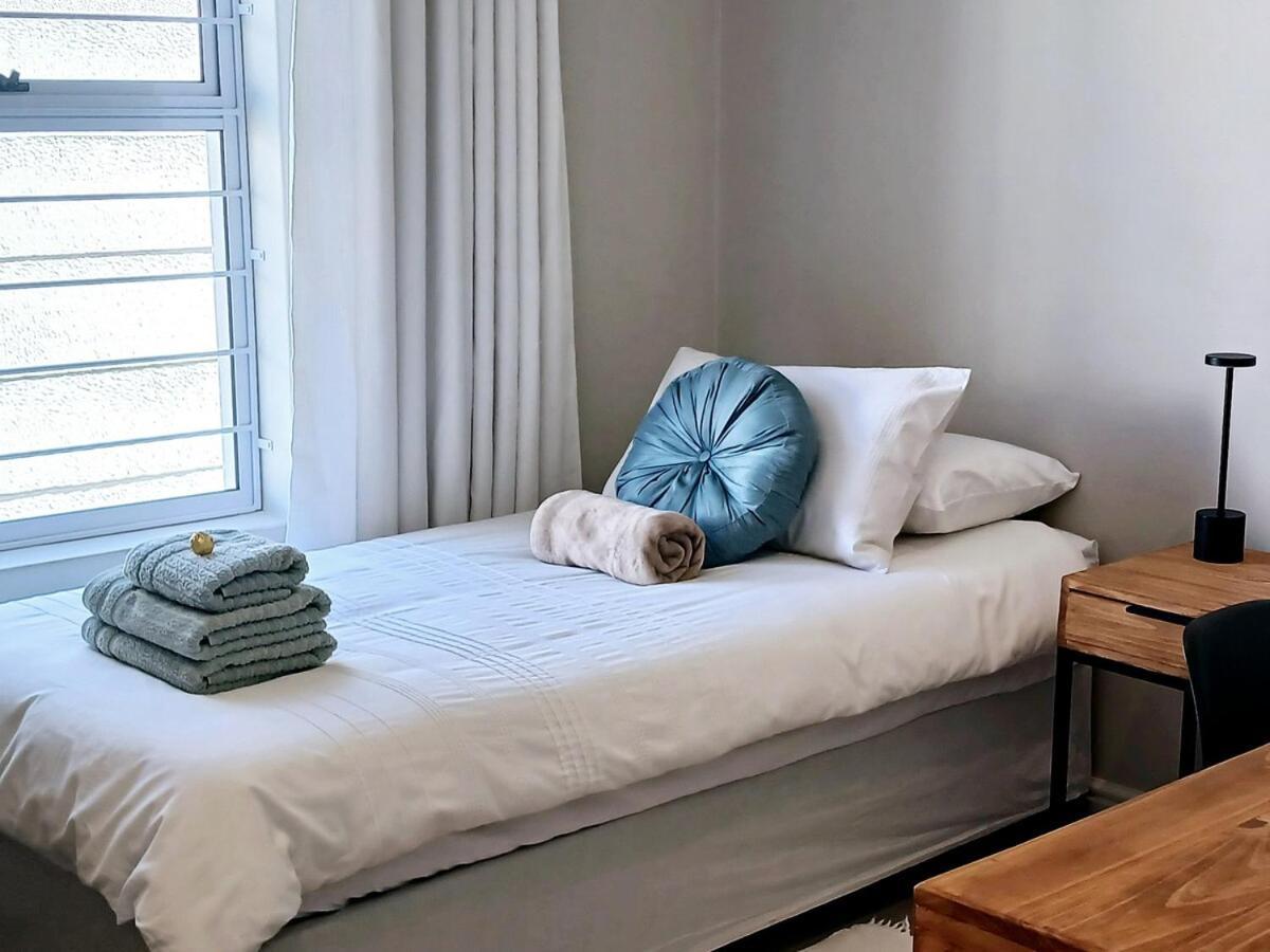 Elegant & Modern Near Cape Winelands * Cape Town