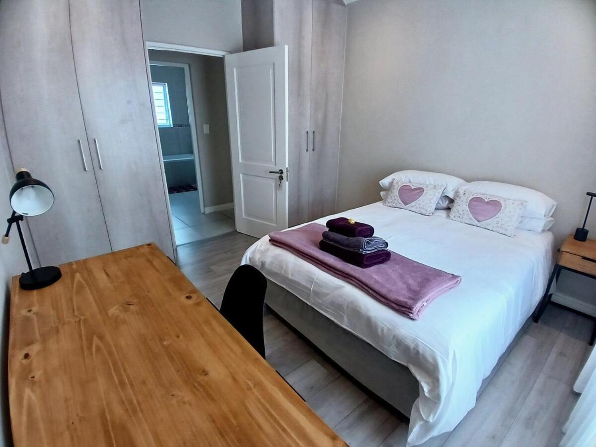 Holiday home Elegant & Modern Near Cape Winelands *