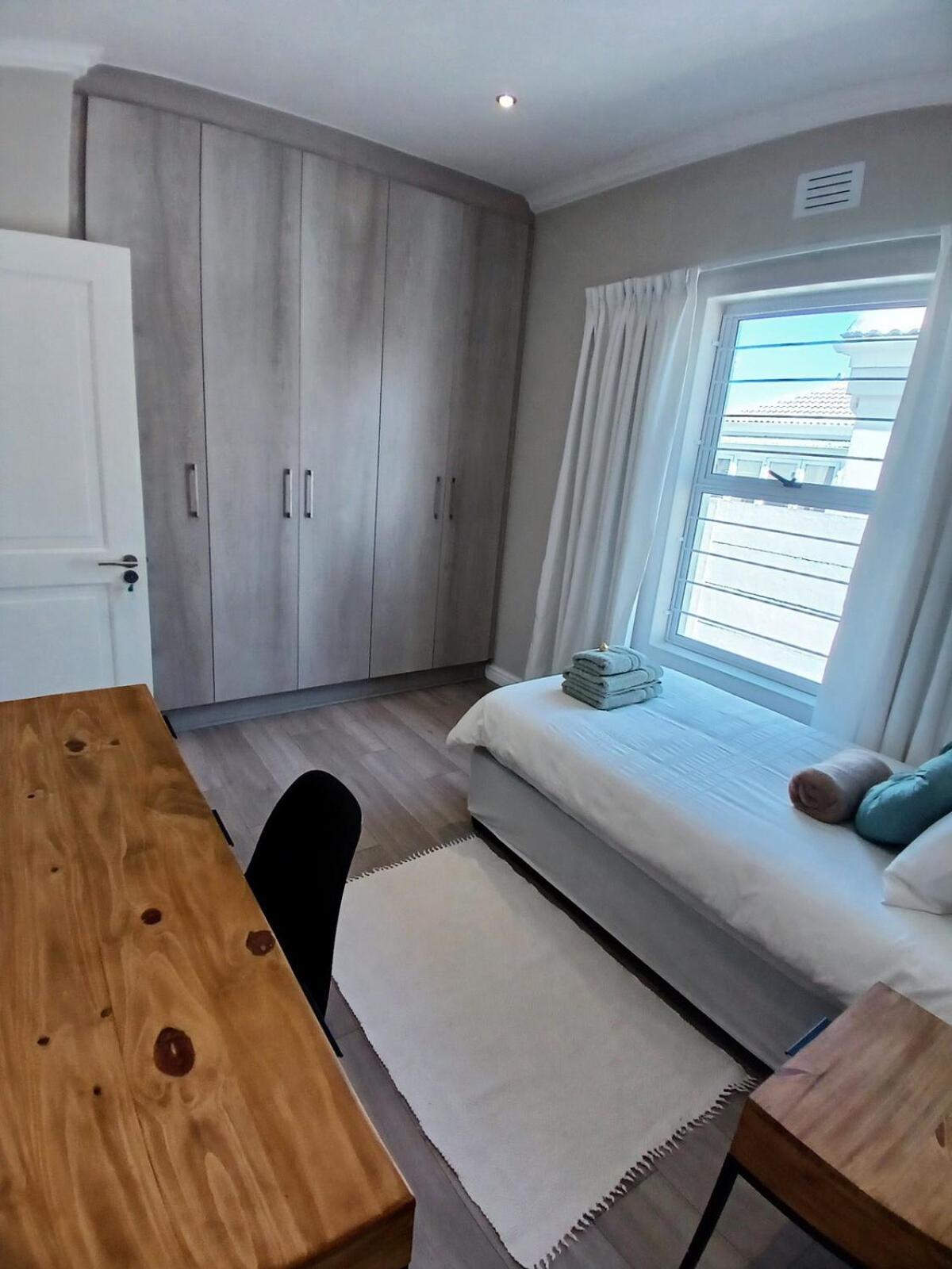 Elegant & Modern Near Cape Winelands * Cape Town